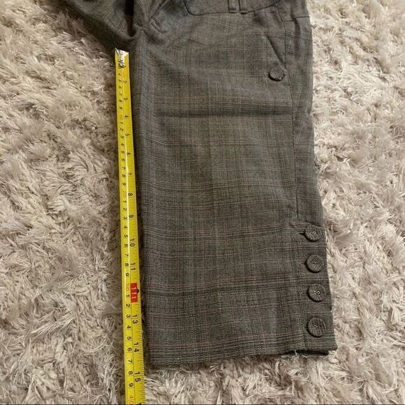GUESS gray with pink stripe Bermuda plaid shorts size 26 - Picture 8 of 9